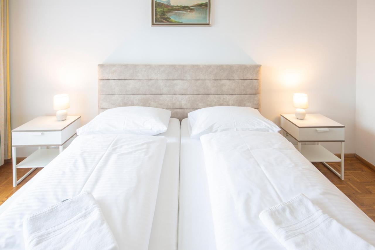 Tirolerhof Hotel St Georgen im Attergau Bagian luar foto