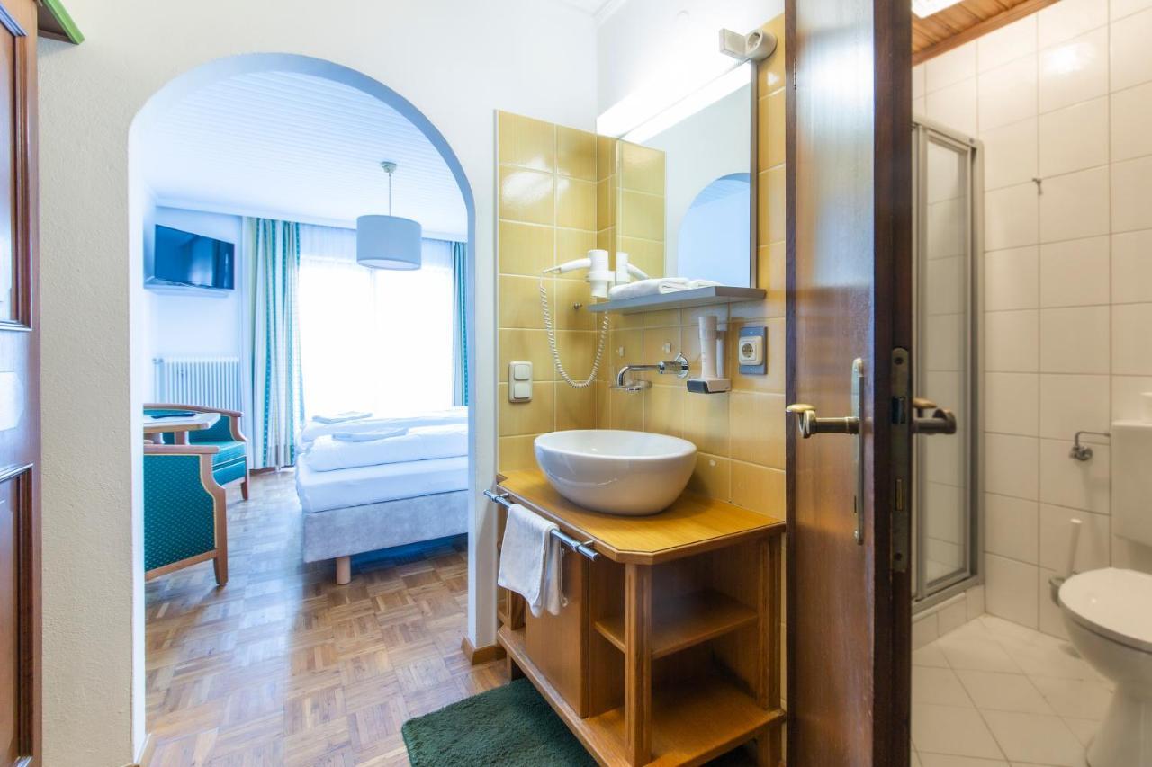 Tirolerhof Hotel St Georgen im Attergau Bagian luar foto