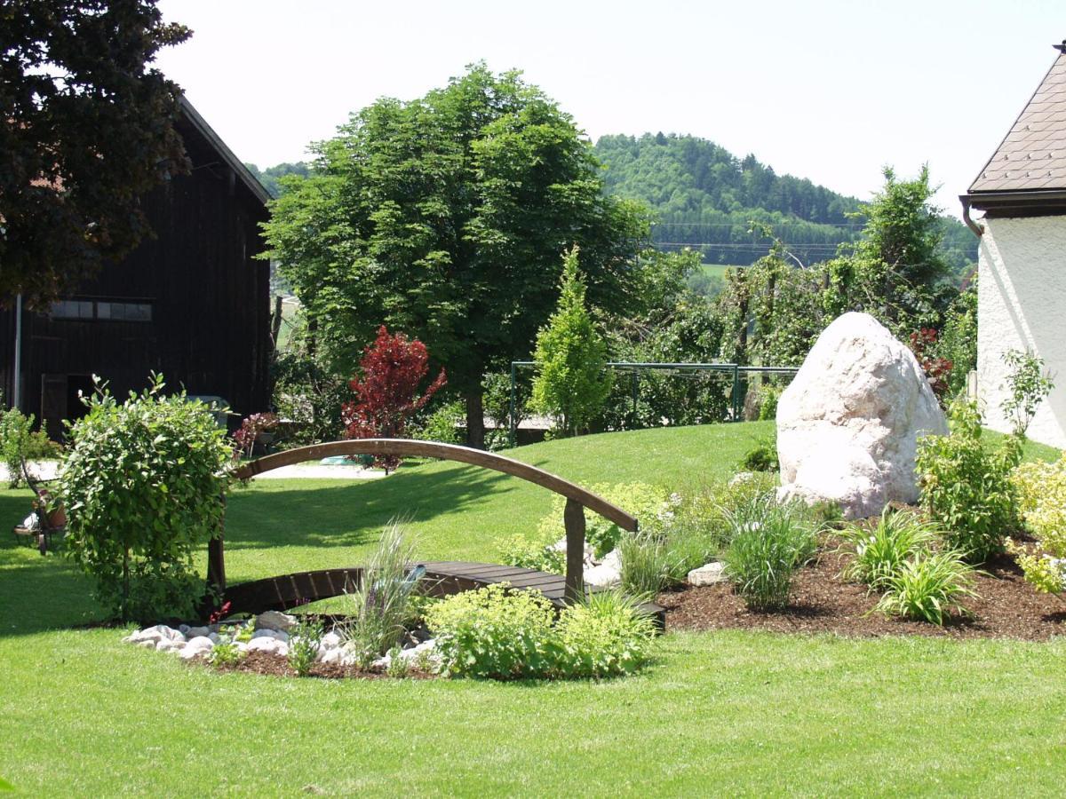 Tirolerhof Hotel St Georgen im Attergau Bagian luar foto